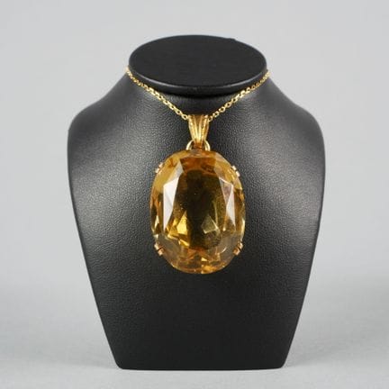 Ciondolo in oro giallo 18 carati (750 millesimi) c