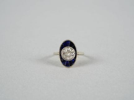 Anello in stile Art Déco in oro giallo 18 carati (