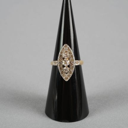 Marquise-Ring aus 18 Karat Gelbgold (750 Tausendst