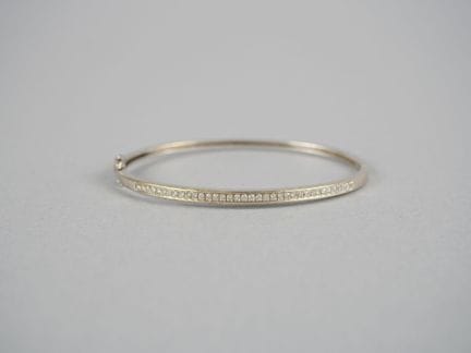 Bracciale a giro apribile in oro bianco 9k (375 mi