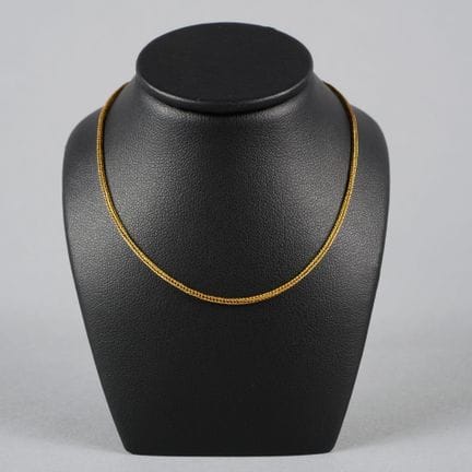 Catena in oro giallo 18 carati (750 millesimi).
Pu