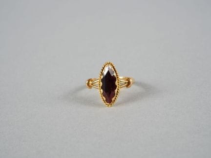 Ring aus 18 Karat Gelbgold (750 Tausendstel), bese