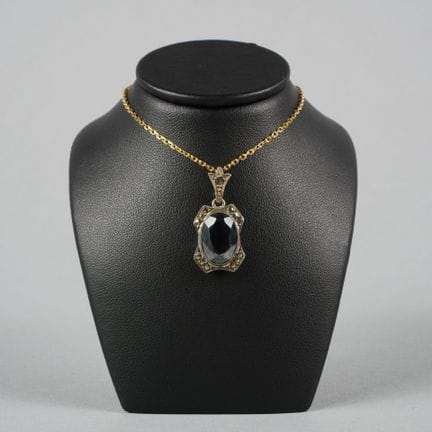 Ciondolo in stile Art Déco in argento con marcassi