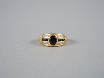Anello in oro giallo 18 carati (750 millesimi) con