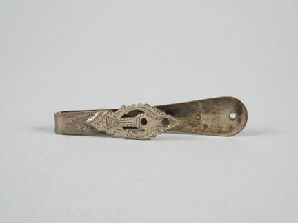 Clavet de Châtelaine o tastiera in argento. Contra