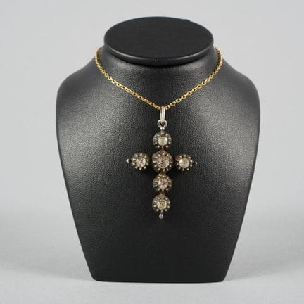 Croce in argento con pietre bianche sintetiche inc