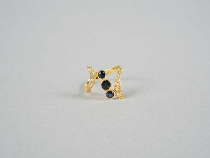 Ring im Kreuzdesign aus 18 Karat Gelbgold (750 Tau