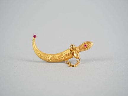 Dolch-Brosche aus 18 Karat Gelbgold (750 Tausendst