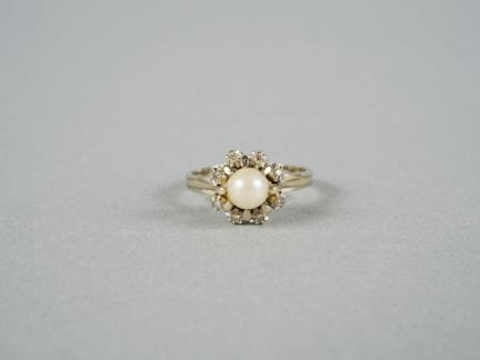 Anello a forma di fiore in oro bianco 18 carati (7