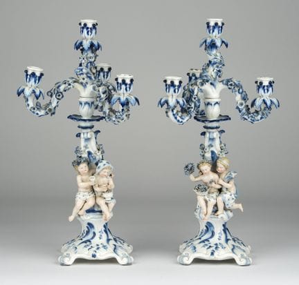 Un par de girandolas de tres llamas, Meissen, sigl
