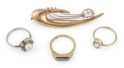 Brooch and three rings, 585 gold, various gemstone