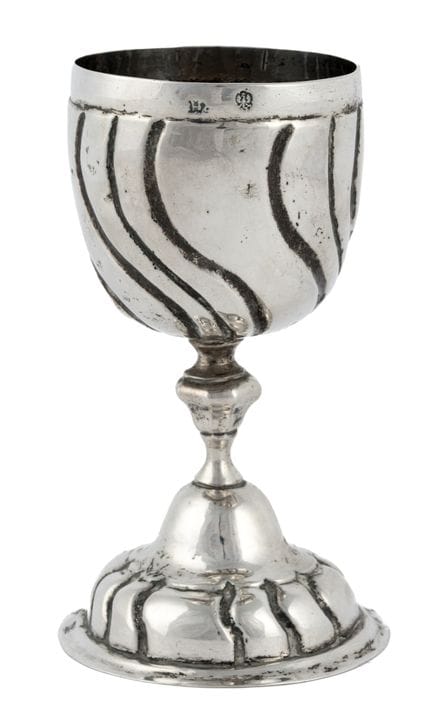 Kleiner Kelch   Potsdam 18. Jhdt. Punzen. H 13 cm,
