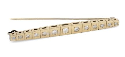 Brooch made of 585 gold, with 13 brilliant-cut dia