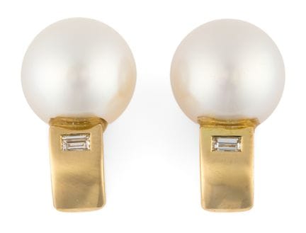 Ein Paar Ohrstecker 585-Gold, je eine Perle und ei