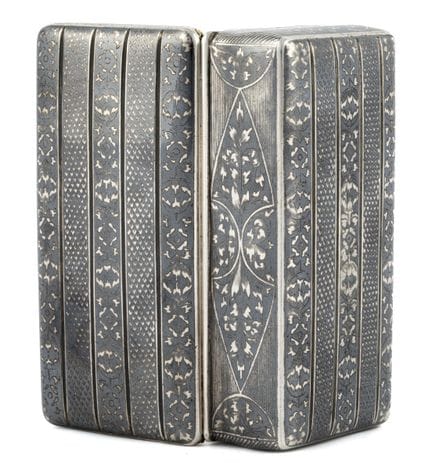 Tabatière de niello de Mihailov Nikita, Moscú, 183