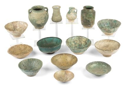 Colección de 13 piezas de cerámica persa, aproxima