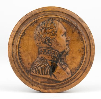 Tabatera. Hacia 1800. Madera de raíz. Alejandro I,