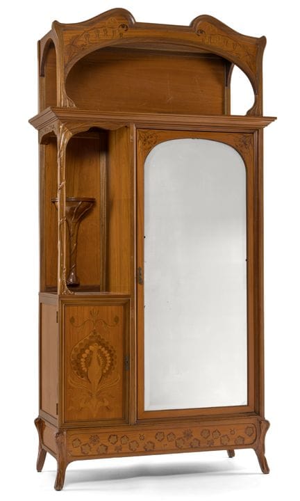 Großer Jugendstil-Schrank mit verspiegelter Türe  