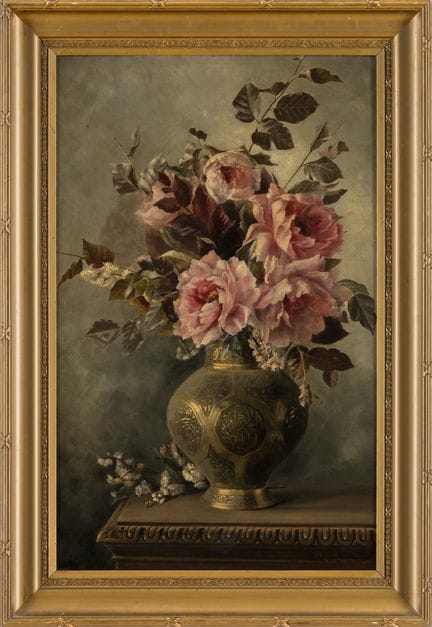 Signed indistinctly.   Circa 1900. Floral still li