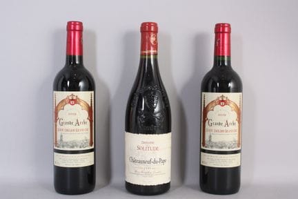 1 B CHÂTEAUNEUF-DU-PAPE Rotwein (Etikett sehr leic