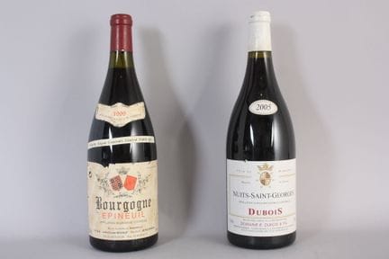 1 Flasche NUITS-SAINT-GEORGES  (Etikett sehr leich