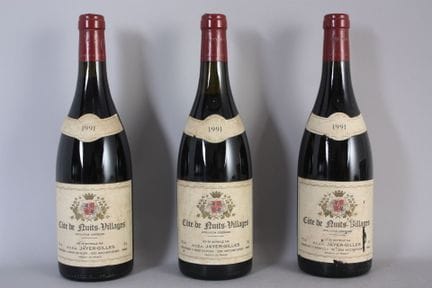 3 B CÔTE DE NUITS-VILLAGES Rot (1 bis 3,5 cm; e.t.