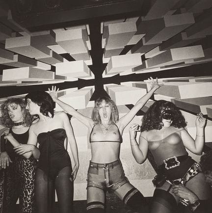 Toby Old, né en 1945 
Infinity, New York 1978, tir