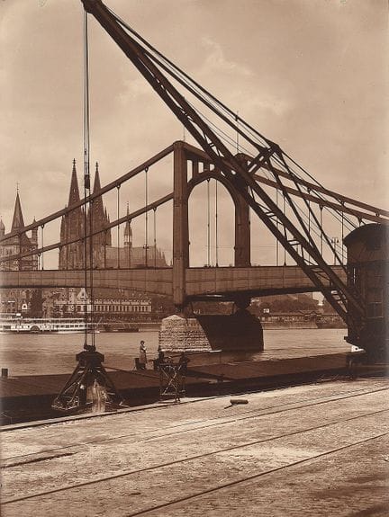 Werner Mantz 1901-1983 
Cologne et le pont de Deut