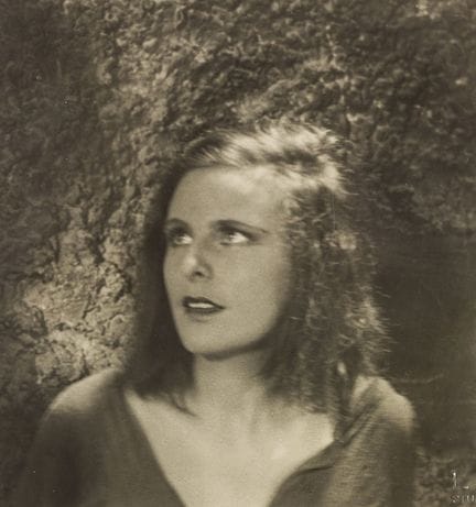 L.R. (Leni Riefenstahl) 1902-2003 
Portrait de Len