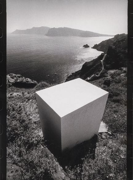 Thomas Lüttge, né en 1941 
Cube dans un paysage ro
