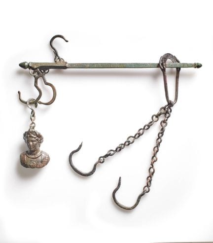 BILANCIA E PESI (STATERA) IN BRONZO

Arte romana, 