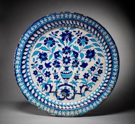 GRANDE PIATTO BLU E BIANCO

Probabilmente Multan, 