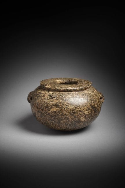 VASE EN GRANODIORITE

Art égyptien, période prédyn