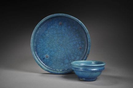 BOL ET PLAT EN FAÏENCE TURQUOISE

Art égyptien, pé