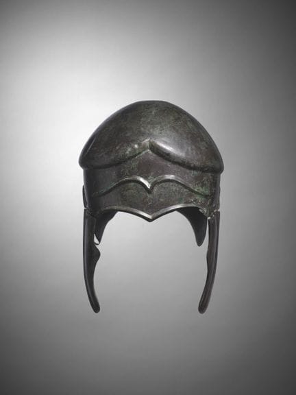 CASQUE EN BRONZE DE TYPE CHALCIDIEN

Art grec, Gra