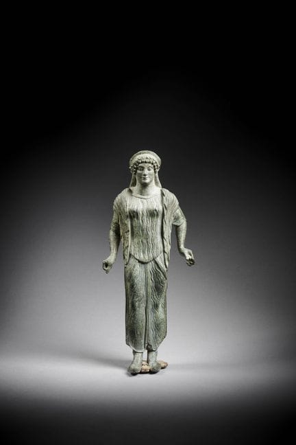 KORÉ EN BRONZE

Art étrusque, premier quart du Ve 