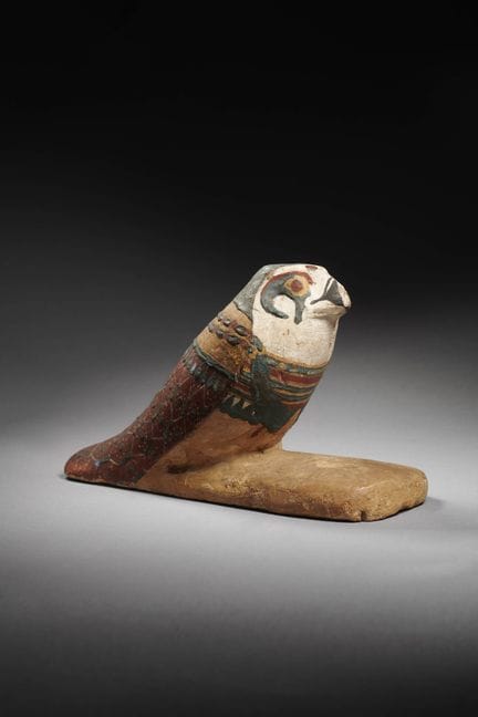 FAUCON AKHEM EN BOIS STUQUÉ ET PEINT

Art égyptien