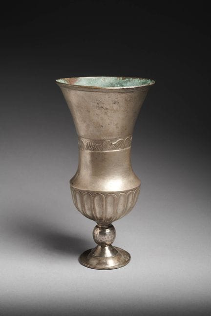 GOBELET EN CUIVRE ARGENTÉ

Art romain, IVe ap. J.-