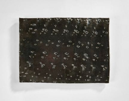 卢克·詹姆斯

《树枝的一生》——2025

陶瓷与釉料

19 × 26.50 × 1 厘米


