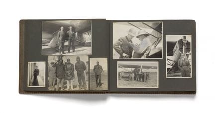 ALBUM DE PHOTOGRAPHIES FAMILIAL AUTOUR DE LA THÉMA
