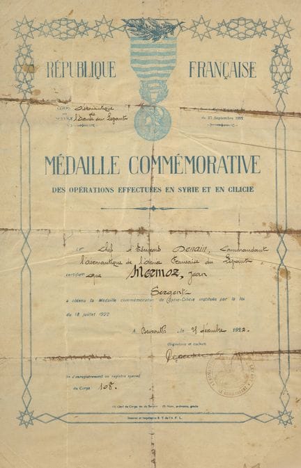 CONCESIÓN DE LA CRUZ DE GUERRA DE LOS TEATROS DE O