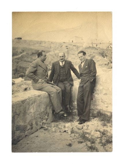 EXTREMELY RARE PHOTOGRAPH FEATURING SAINT-EXUPÉRY 