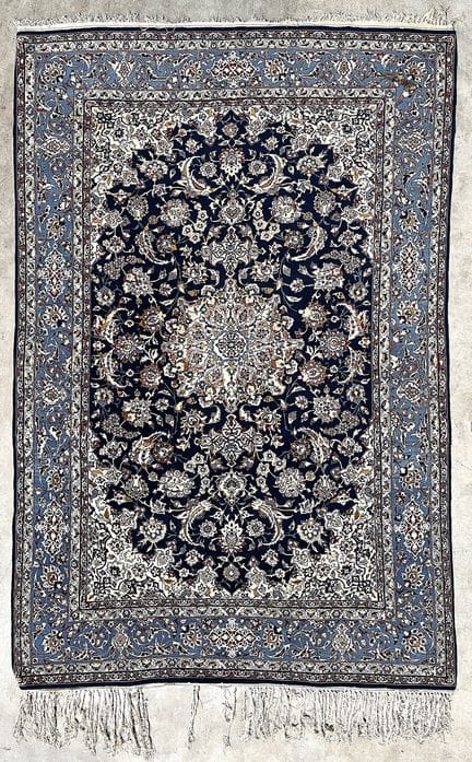 Alfombra GOUM

223 x 149 cm
223 x 149 cm