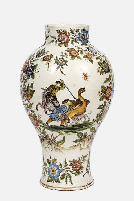 VASE EN FAÏENCE ITALIENNE DU XVIIIe SIÈCLE

De for