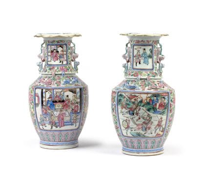 PAIRE DE VASES EN PORCELAINE DE CANTON, Chine, fin