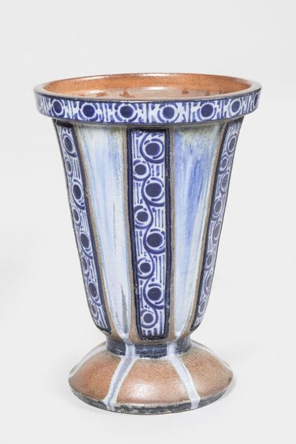 Haute-Savoie
A large decorative cone-shaped vase o