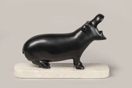据弗朗索瓦·庞庞（François POMPON，1855-1933）作品
“巨型河马”
黑色古铜色