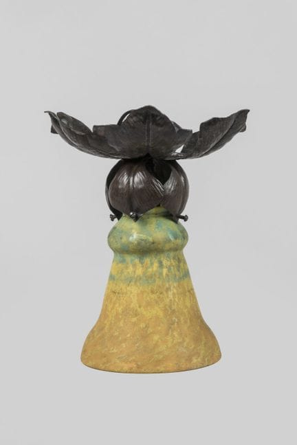Daum 
Tulip-shaped lamp made of marbled glass in s