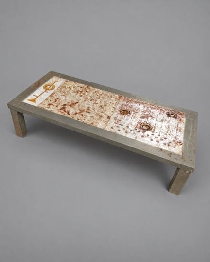 Vallauris School
Rectangular coffee table with a m