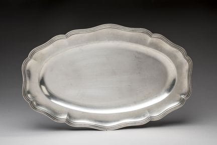 Lange Platte aus 925er Silber mit geschwungenem Ra